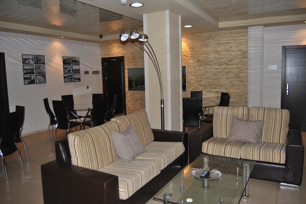 Hotel Fuente De La Magdalena à Santa Amalia Extérieur photo
