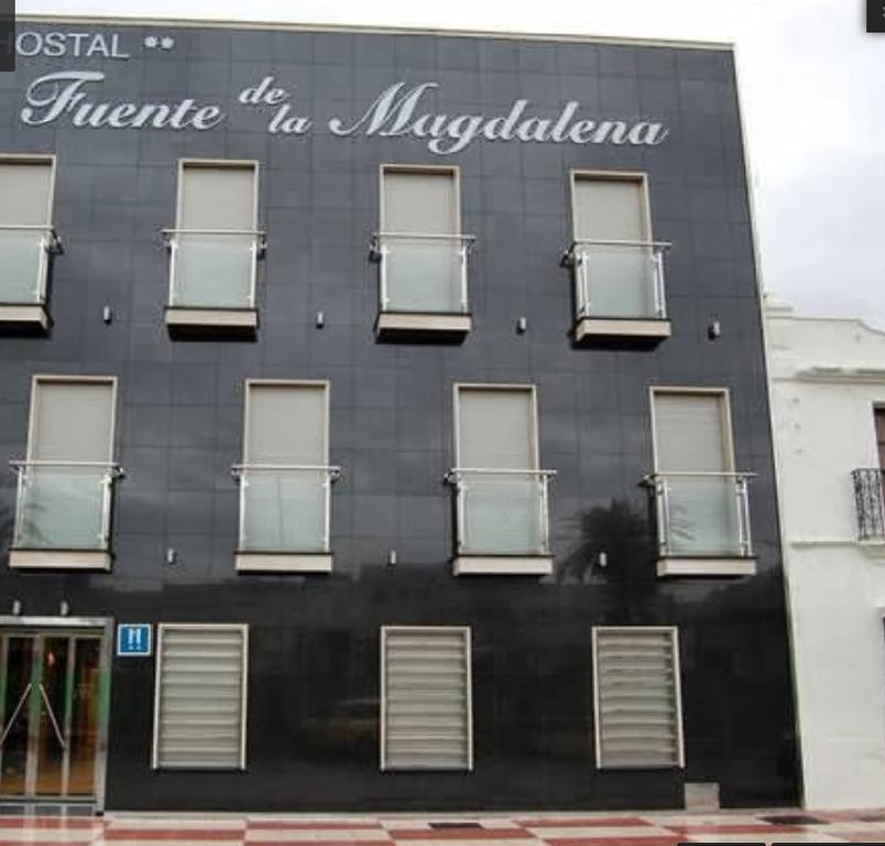 Hotel Fuente De La Magdalena à Santa Amalia Extérieur photo